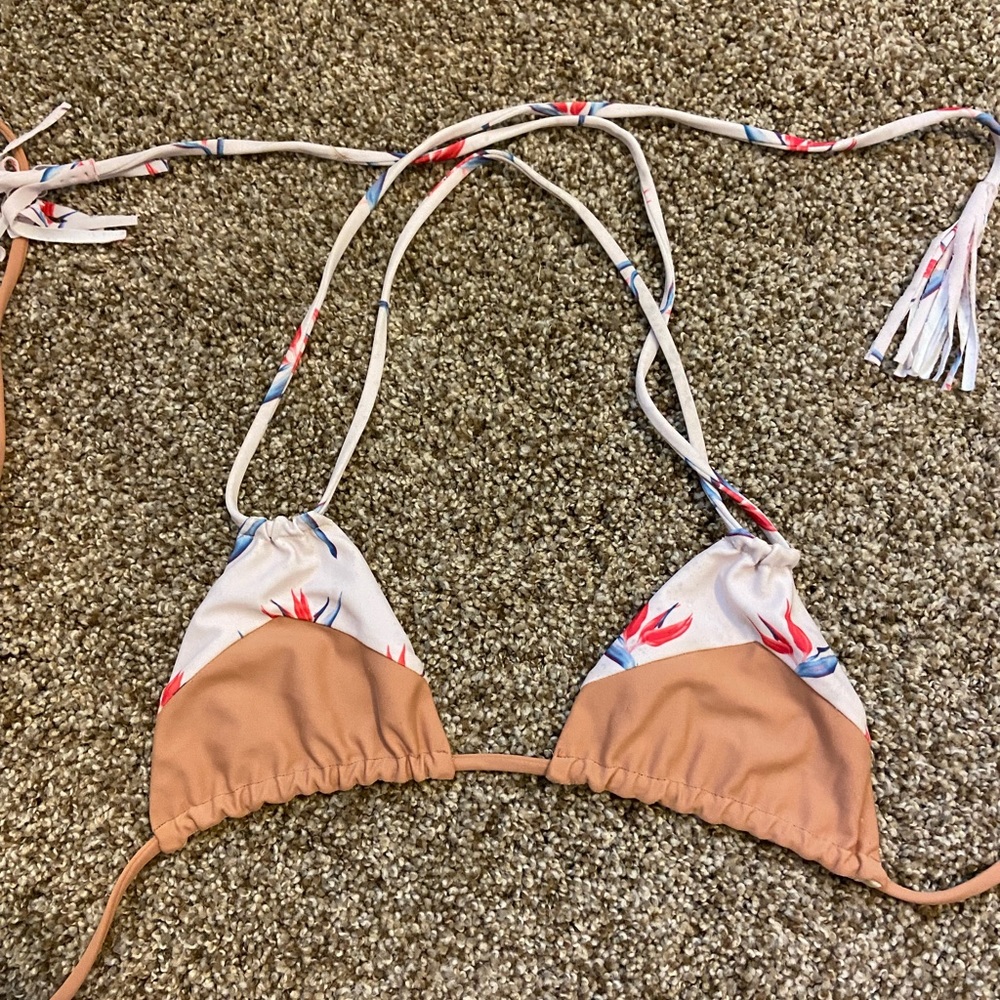 Acacia bird of paradise top